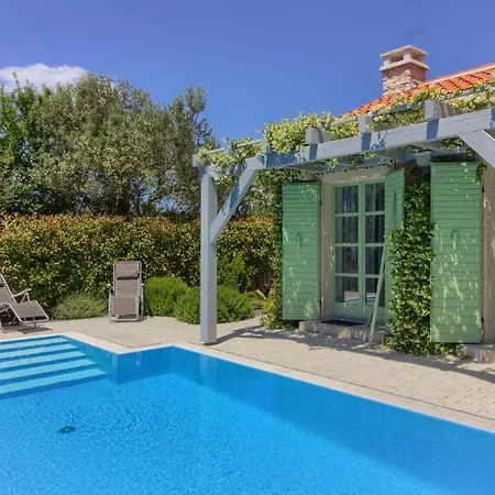 Villa Stone Zelda With Pool In Liznjan, Istria