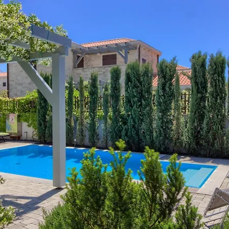 Stone Zelda With Pool In Liznjan, Istria Villa *