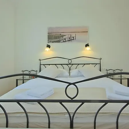 Stone Zelda With Pool In Liznjan, Istria