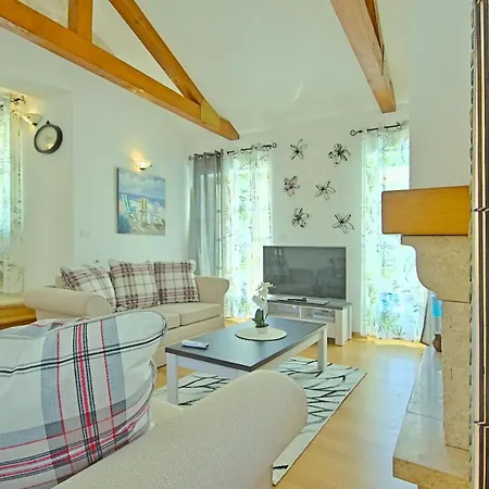 Villa Stone Zelda With Pool In Liznjan, Istria