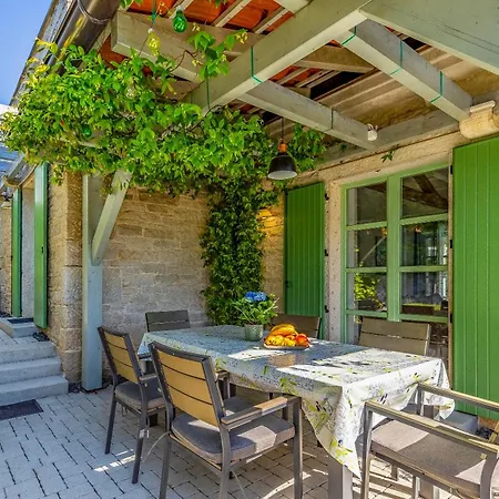 Βίλα Stone Zelda With Pool In Liznjan, Istria Ližnjan